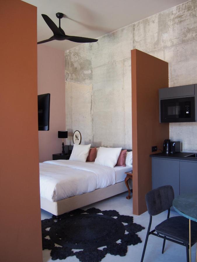 Suites 9 Malaga, Three Unique Suites With Private Plunge Pool Exterior photo